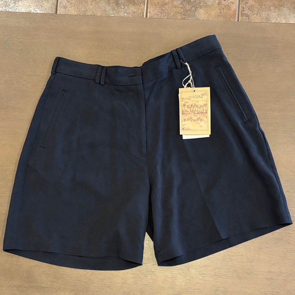 NWT LUAU SILK SHORTS BLACK SIZE 12